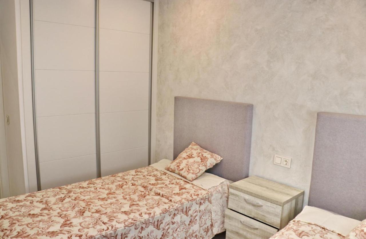 Apartamento Colon Конил-де-ла-Фронтера Екстериор снимка